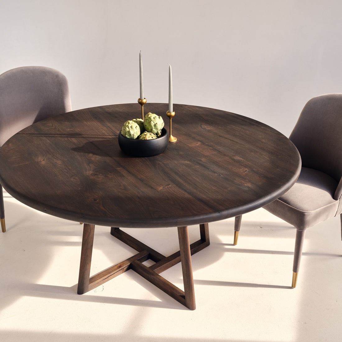 Iris Dining Table